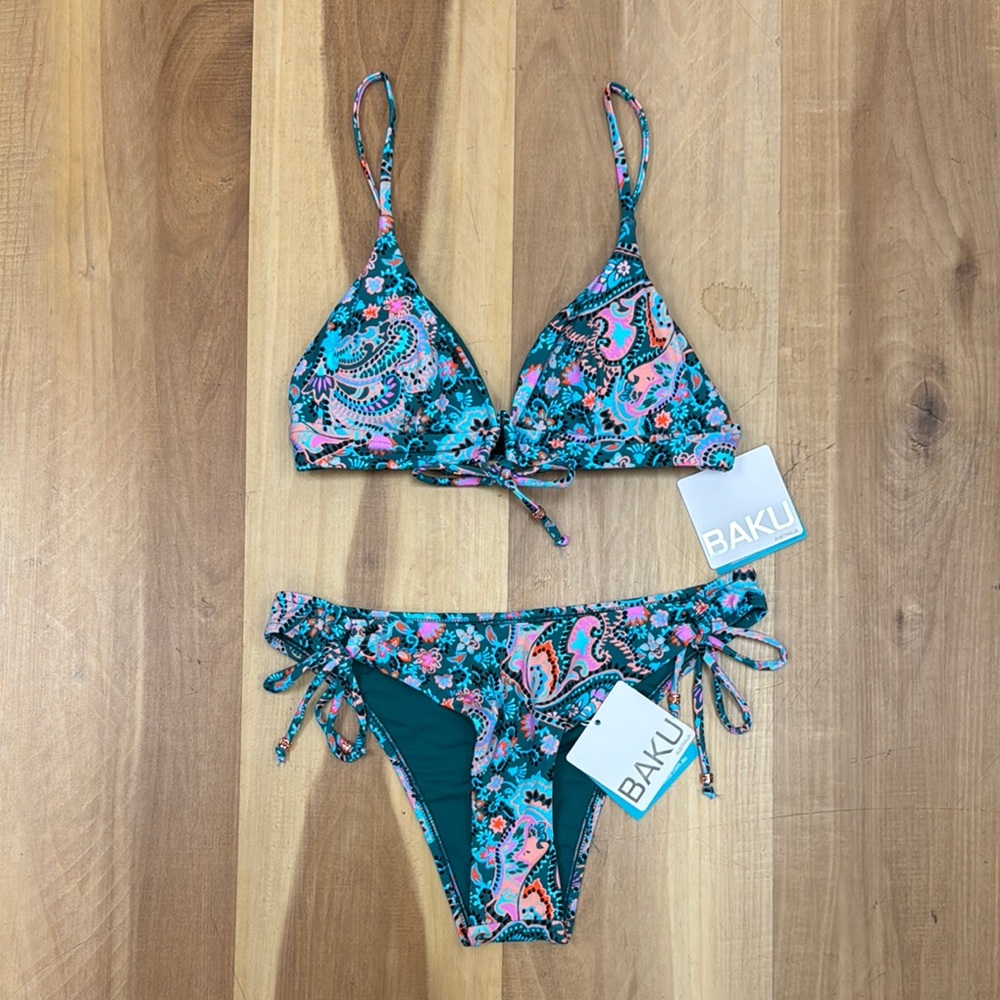 Baku Fixed Triangle Bikini Set - size 8CAN